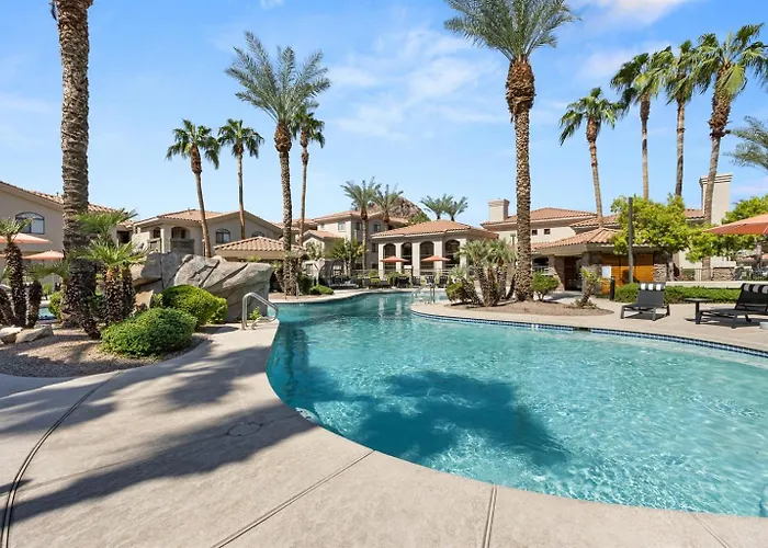 Pool, Gym & King Beds Relaxing Asu Stay
