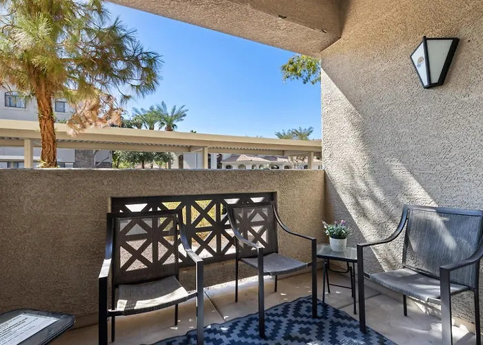 Pool, Gym & King Beds Relaxing Asu Stay Apartment